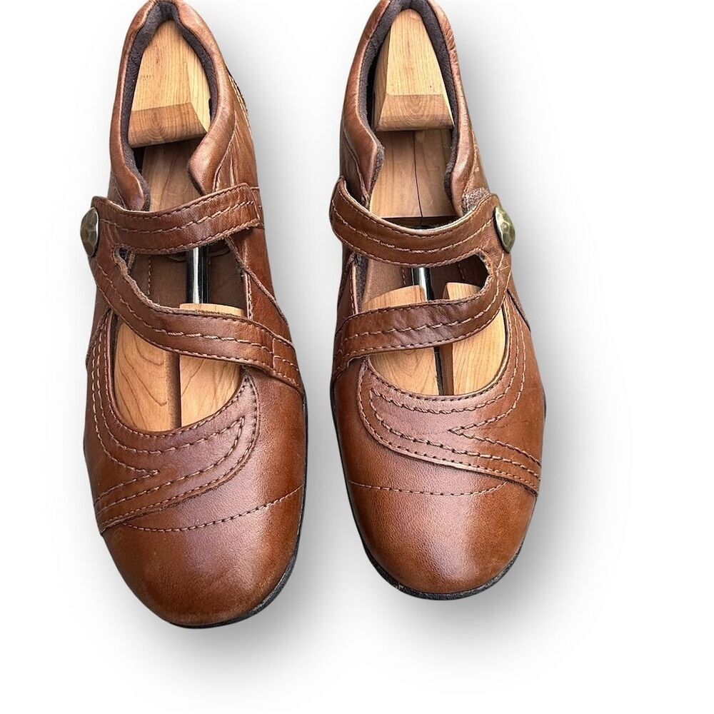 Clarks Women's Mary Jane Flats Brown Leather Size 9W Cushioned Insole Casual - Picture 3 of 13